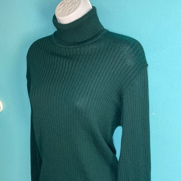 Jaeger Womens Size M Vintage Fitted Green Wool Rib Knit Pullover Turtleneck Top - Picture 2 of 11